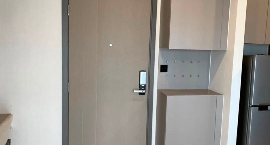 Condo en alquiler y en venta de 2 habitaciones en Bangkok Yai, Bangkok