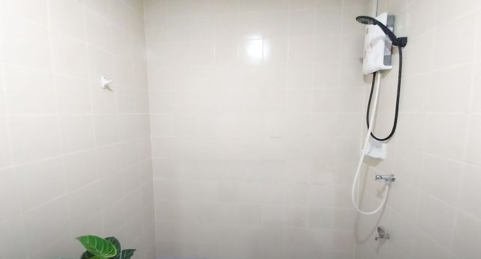 Condo en venta de 2 habitaciones en Bang Kapi, Bangkok
