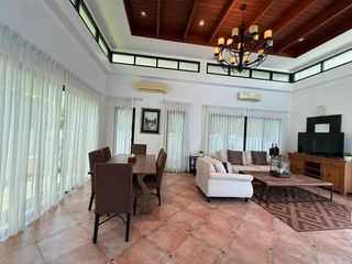 Haus zur Miete mit 3 Zimmer in Mueang Chon Buri, Chonburi
