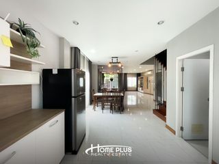 For rent and for sale 5 bedrooms house in Bang Kapi, Bangkok