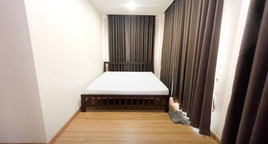 À louer et à vendre 5 chambres maison à Bang Kapi, Bangkok