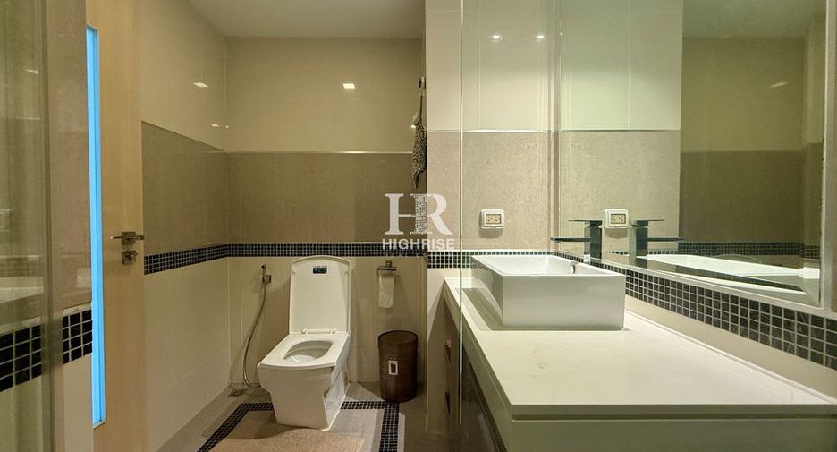 For sale studio condo in Bang Lamung, Chonburi