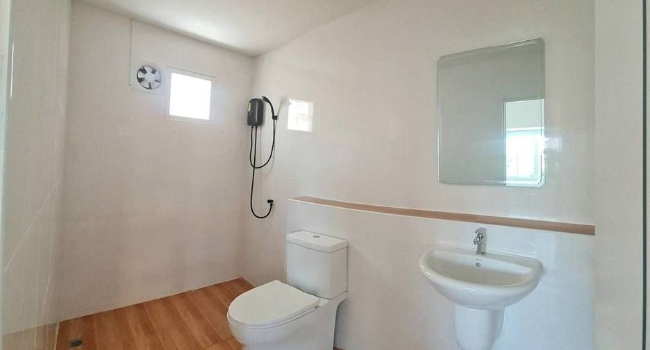 Casa en venta de 4 habitaciones en Mueang Chon Buri, Chonburi