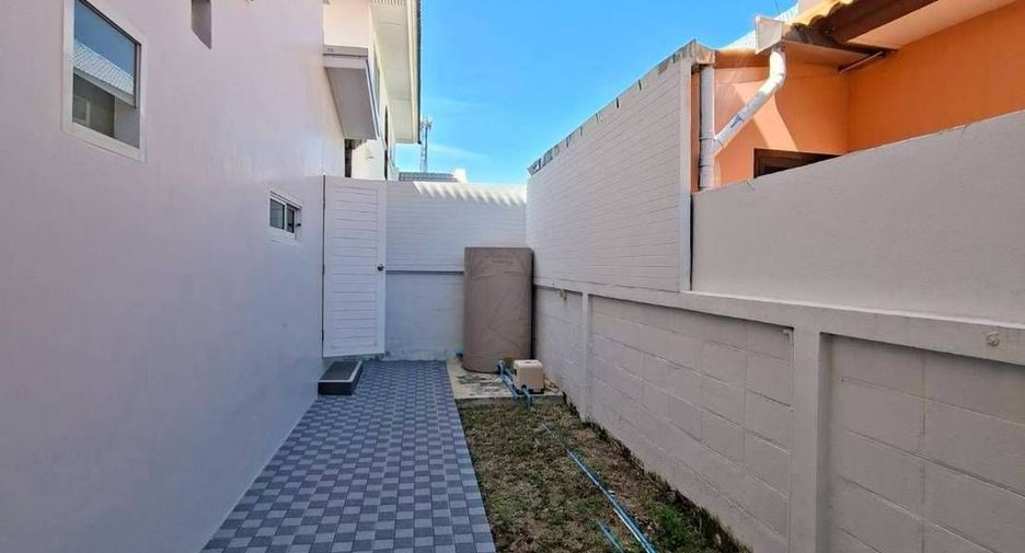 Casa en venta de 4 habitaciones en Mueang Chon Buri, Chonburi