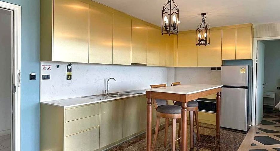 Продажа 2 спальни кондо в Йомтиен, Паттайя