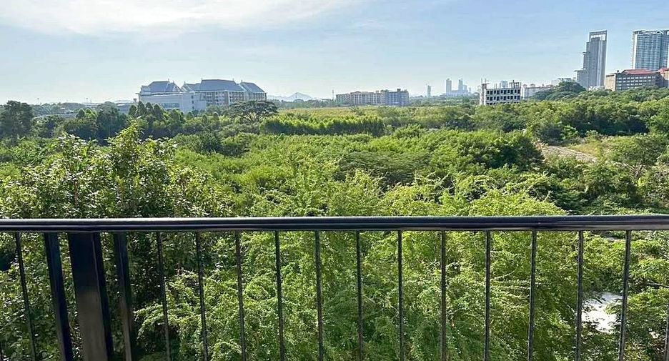 Продажа 2 спальни кондо в Йомтиен, Паттайя
