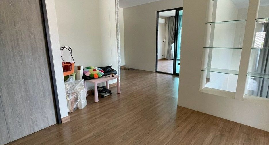 Casa en venta de 5 habitaciones en Doi Saket, Chiang Mai