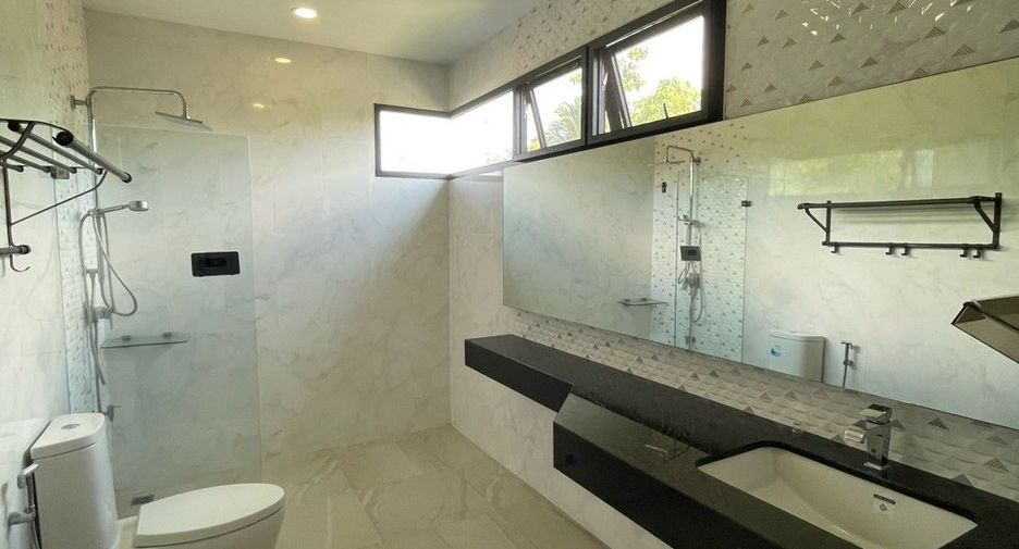 Casa en venta de 5 habitaciones en Doi Saket, Chiang Mai