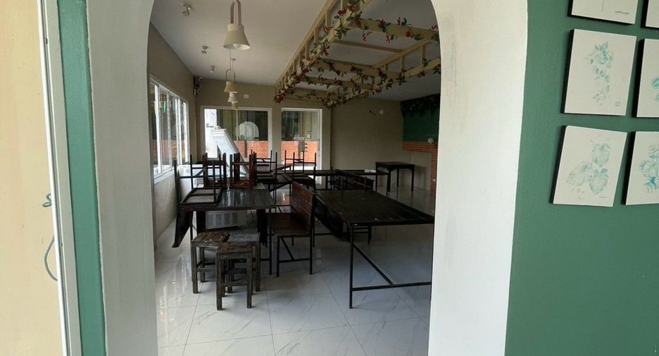 Casa en venta de 5 habitaciones en Doi Saket, Chiang Mai