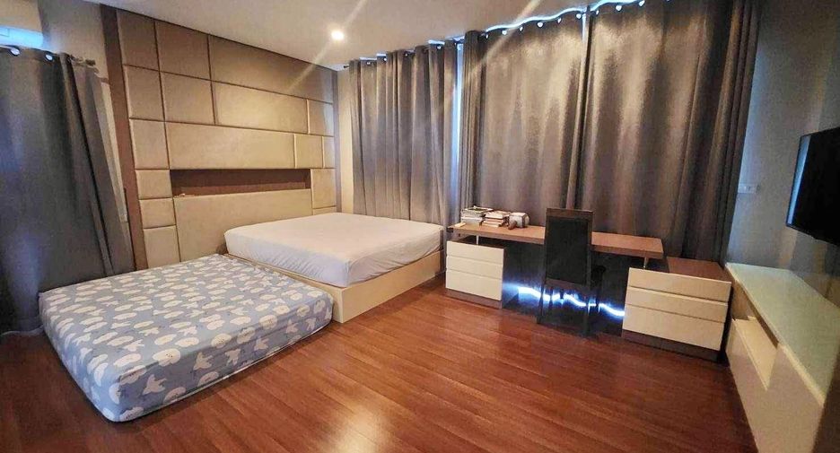 For sale 3 bedrooms house in Lak Si, Bangkok