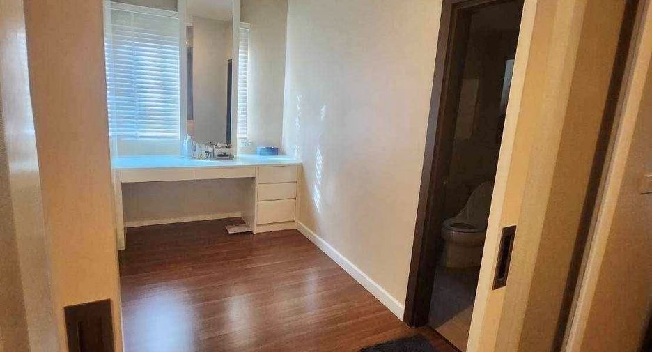 For sale 3 bedrooms house in Lak Si, Bangkok
