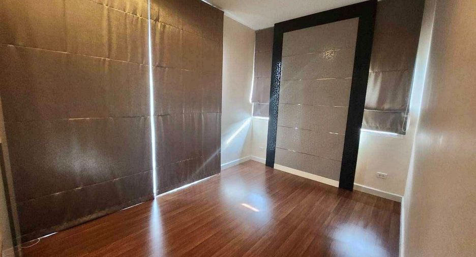 For sale 3 bedrooms house in Lak Si, Bangkok