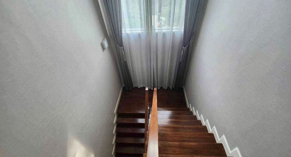 For sale 3 bedrooms house in Lak Si, Bangkok