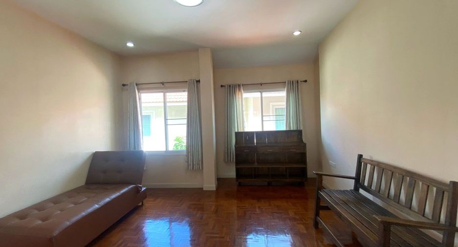 For rent and for sale 4 bedrooms house in Mueang Chiang Mai, Chiang Mai