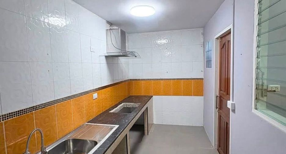 Haus zur Miete mit 3 Zimmer in Mueang Chon Buri, Chonburi