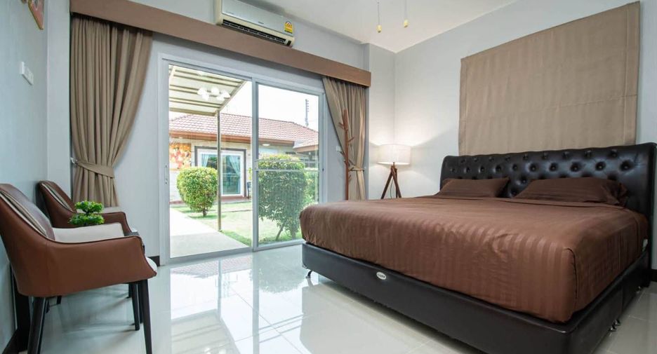 Casa en alquiler de 6 habitaciones en Bang Lamung, Chonburi