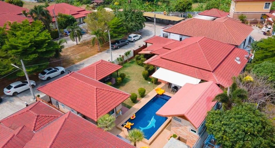 Casa en alquiler de 6 habitaciones en Bang Lamung, Chonburi