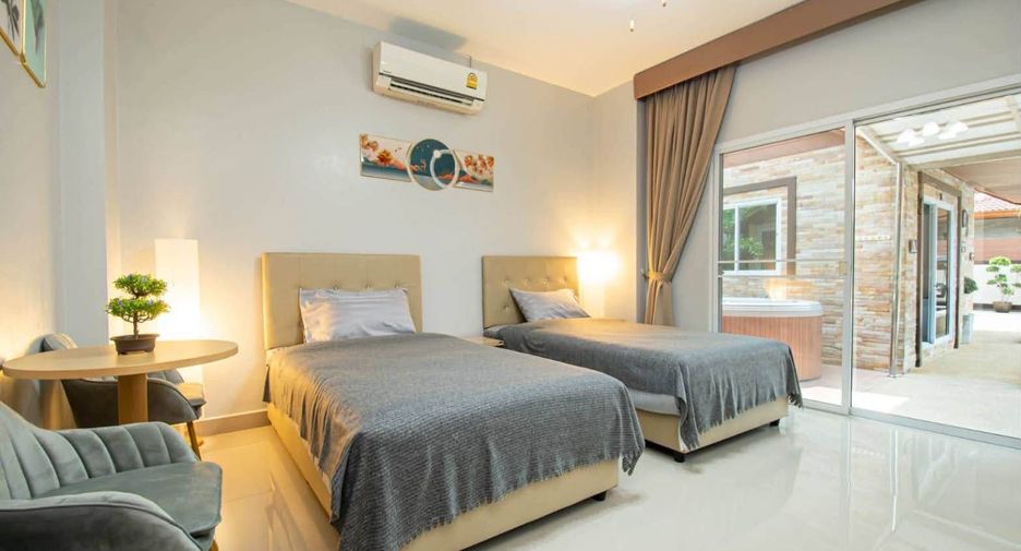 Casa en alquiler de 6 habitaciones en Bang Lamung, Chonburi