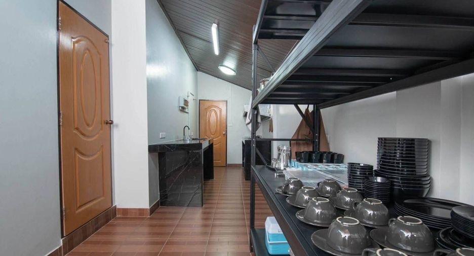 Casa en alquiler de 6 habitaciones en Bang Lamung, Chonburi