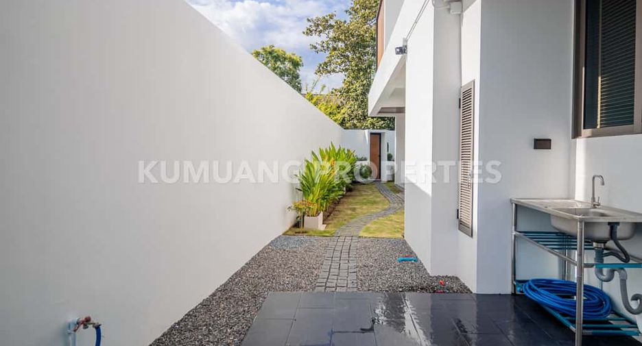For rent 5 bedrooms house in Mueang Chiang Mai, Chiang Mai
