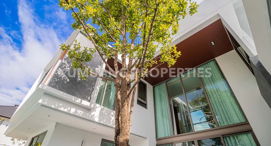 For rent 5 bedrooms house in Mueang Chiang Mai, Chiang Mai
