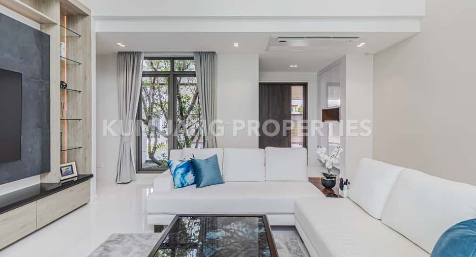 For rent 5 bedrooms house in Mueang Chiang Mai, Chiang Mai