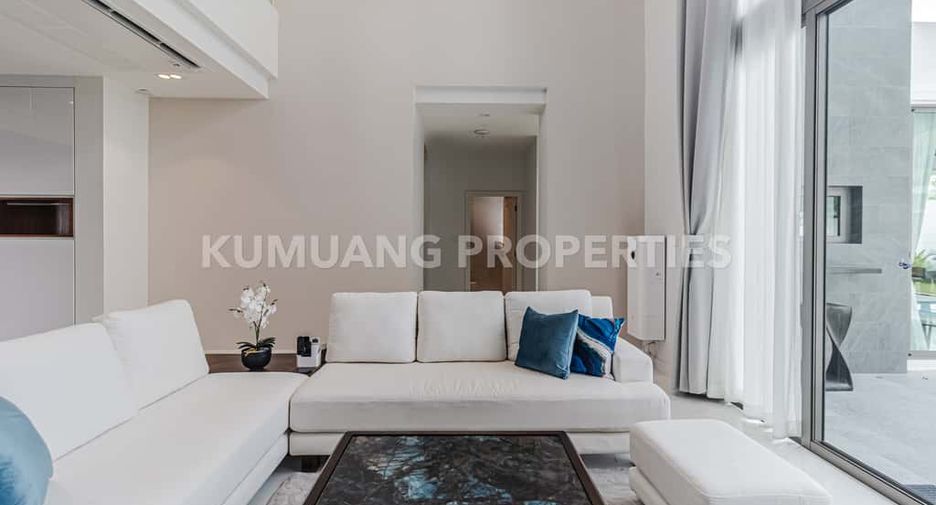 For rent 5 bedrooms house in Mueang Chiang Mai, Chiang Mai