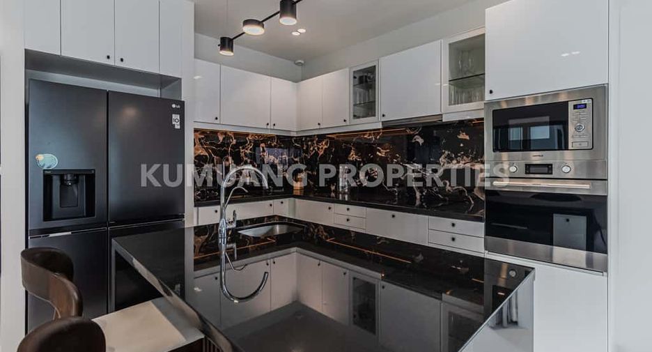 For rent 5 bedrooms house in Mueang Chiang Mai, Chiang Mai