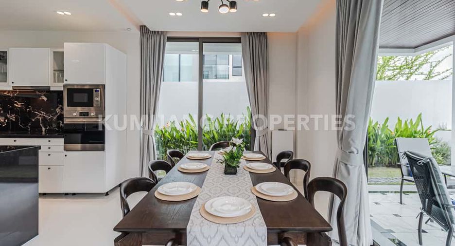 For rent 5 bedrooms house in Mueang Chiang Mai, Chiang Mai