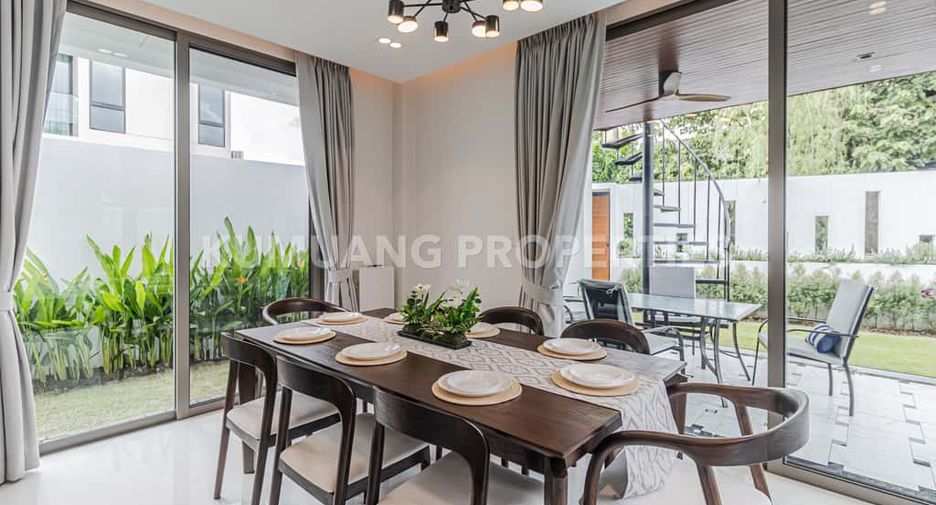 For rent 5 bedrooms house in Mueang Chiang Mai, Chiang Mai