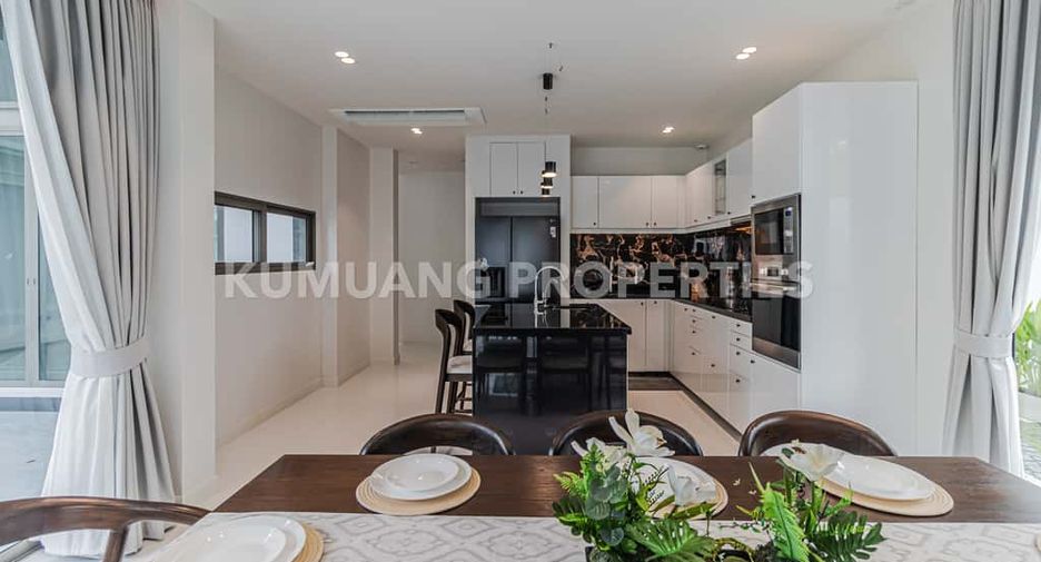 For rent 5 bedrooms house in Mueang Chiang Mai, Chiang Mai