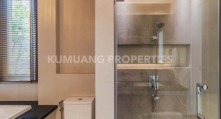 For rent 5 bedrooms house in Mueang Chiang Mai, Chiang Mai