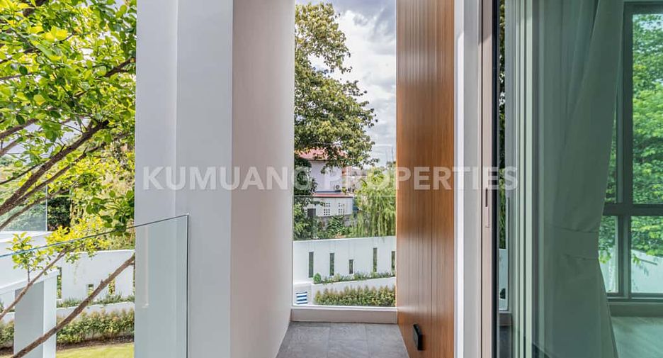 For rent 5 bedrooms house in Mueang Chiang Mai, Chiang Mai