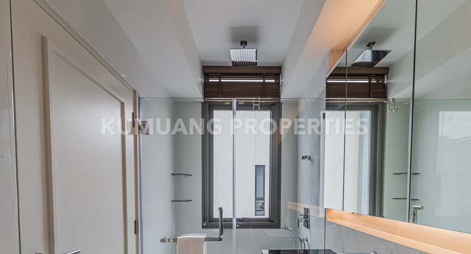 For rent 5 bedrooms house in Mueang Chiang Mai, Chiang Mai