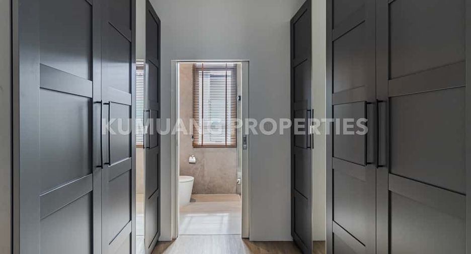 For rent 5 bedrooms house in Mueang Chiang Mai, Chiang Mai