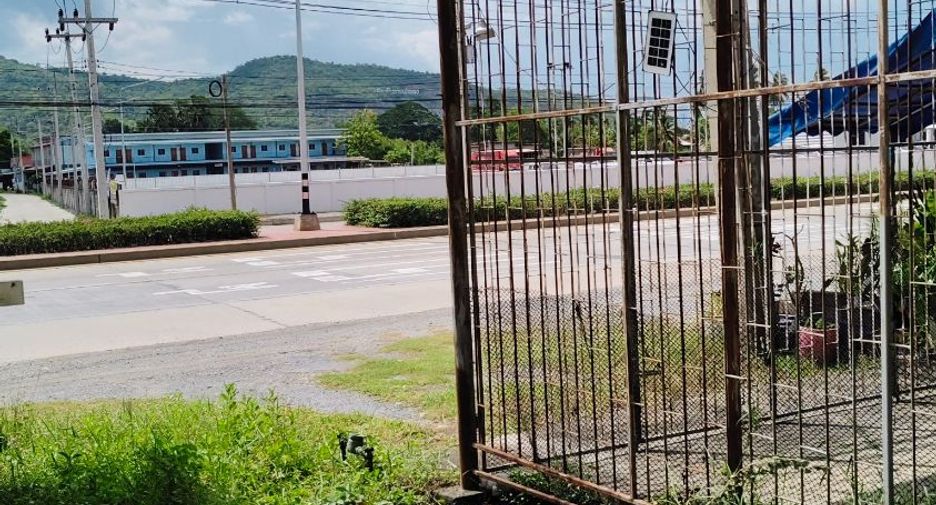 For sale retail Space in U Thong, Suphan Buri