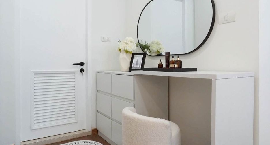 For sale 1 bed condo 