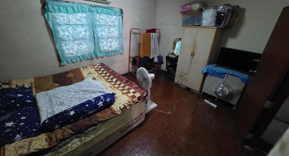 Reihenhaus zum Kauf mit 2 Zimmer in Bang Bua Thong, Nonthaburi