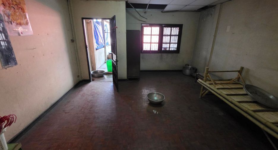 Reihenhaus zum Kauf mit 2 Zimmer in Bang Bua Thong, Nonthaburi