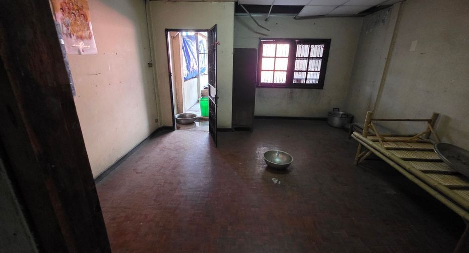 Reihenhaus zum Kauf mit 2 Zimmer in Bang Bua Thong, Nonthaburi