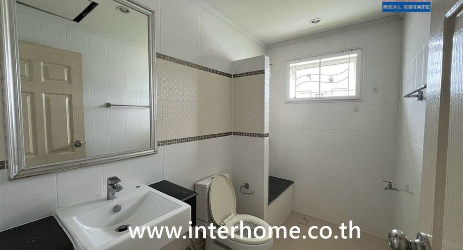 For sale 4 ベッドルーム house in Bang Phli, Samut Prakan