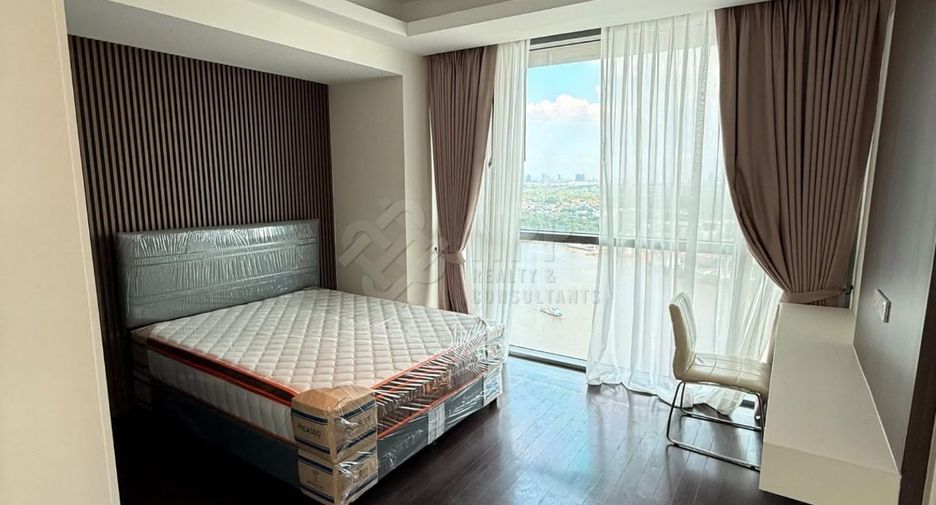 Condo en venta de 3 habitaciones en Yan Nawa, Bangkok