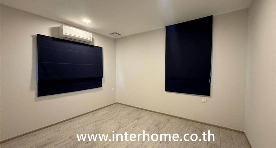 For sale 3 bedrooms house in Phra Samut Chedi, Samut Prakan