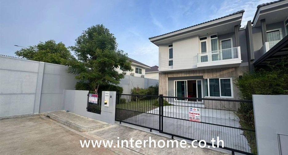 For sale 3 bedrooms house in Phra Samut Chedi, Samut Prakan