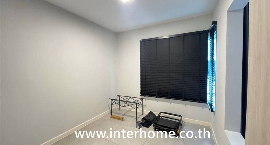 For sale 3 bedrooms house in Phra Samut Chedi, Samut Prakan