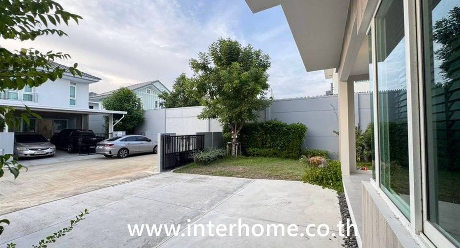 For sale 3 bedrooms house in Phra Samut Chedi, Samut Prakan