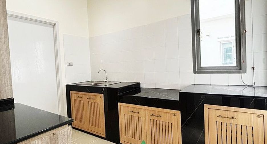 À vendre 3 chambres maison à Mueang Nonthaburi, Nonthaburi