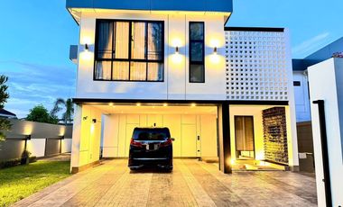 Villa en venta de 4 habitaciones en Mueang Chiang Mai, Chiang Mai
