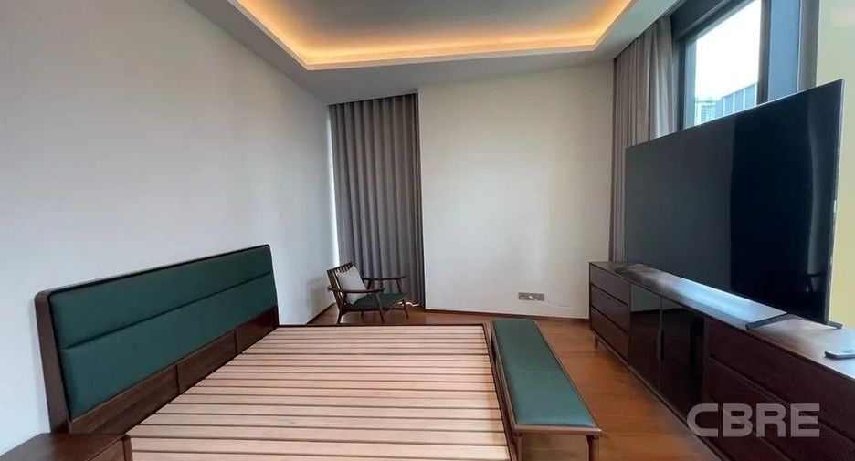 For sale 2 bedrooms condo in Khlong Toei, Bangkok