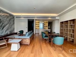 À vendre 2 chambres condo à Khlong Toei, Bangkok
